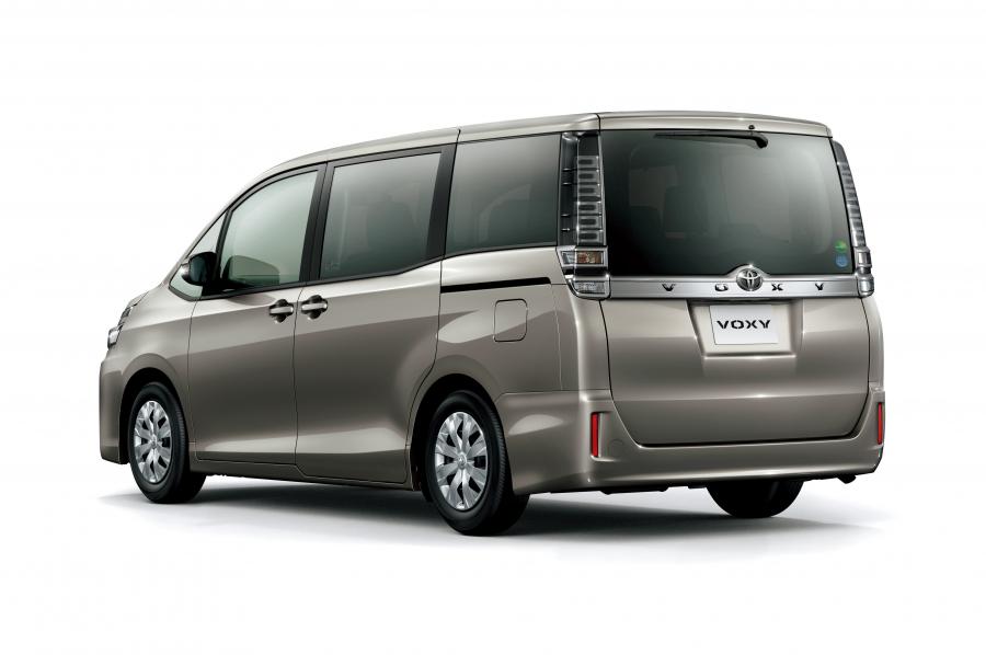  Toyota Voxy 2017 года  (фото 3 из 3)